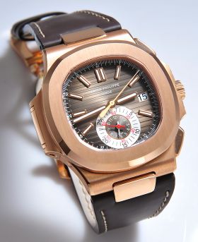 Patek Philippe, 40.5mm "Nautilus" Chronograph Ref.5980R-001 in 18KPG