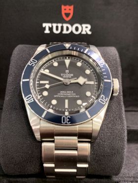 Tudor 41mm "Black Bay Black" 200m automatic chronometer Ref.M79230BA-0008 in Steel