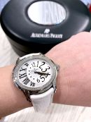 Audemars Piguet, 39mm Lady's "Millenary" auto Ref.77301ST.ZZ.D015CR.01 in Steel with diamonds