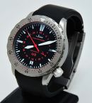 Sinn, 44mm Ref.1020 "U2 GMT" 2000m auto/date in Submarine steel
