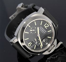 Panerai, 44mm "Luminor Power Reserve" Pam0090 in Steel