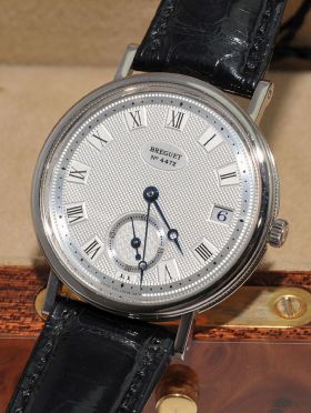 Breguet "Classic automatic" with date in 18KWG