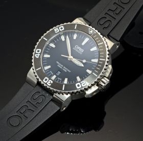 Oris 43mm "Aquis Date" Ref.01 733 7653 4154-07 4 26 34EB automatic 300m in Steel with Black dial