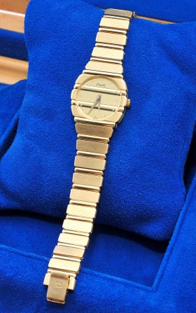 Piaget lady's "Polo" quartz in solid 18KYG