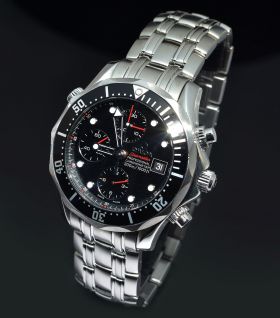 2013 Omega 41.5mm Seamaster Professional Diver 300m Ref.21330424001001 Chronograph automatic date COSC in Steel. B&P