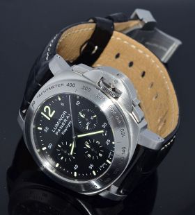 Panerai, 44mm "Luminor Chrono Daylight" Pam250 Chronograph in Steel