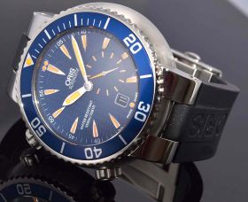 Oris, 47mm "Great Barrier Reef 1000m" Limited Edition of 1000 auto/date Left-hander Ref.643.7609.85.85 in Steel