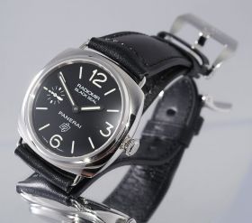 Panerai, 45mm "Radiomir Black Seal Logo" Pam 380 chronometer in polished steel