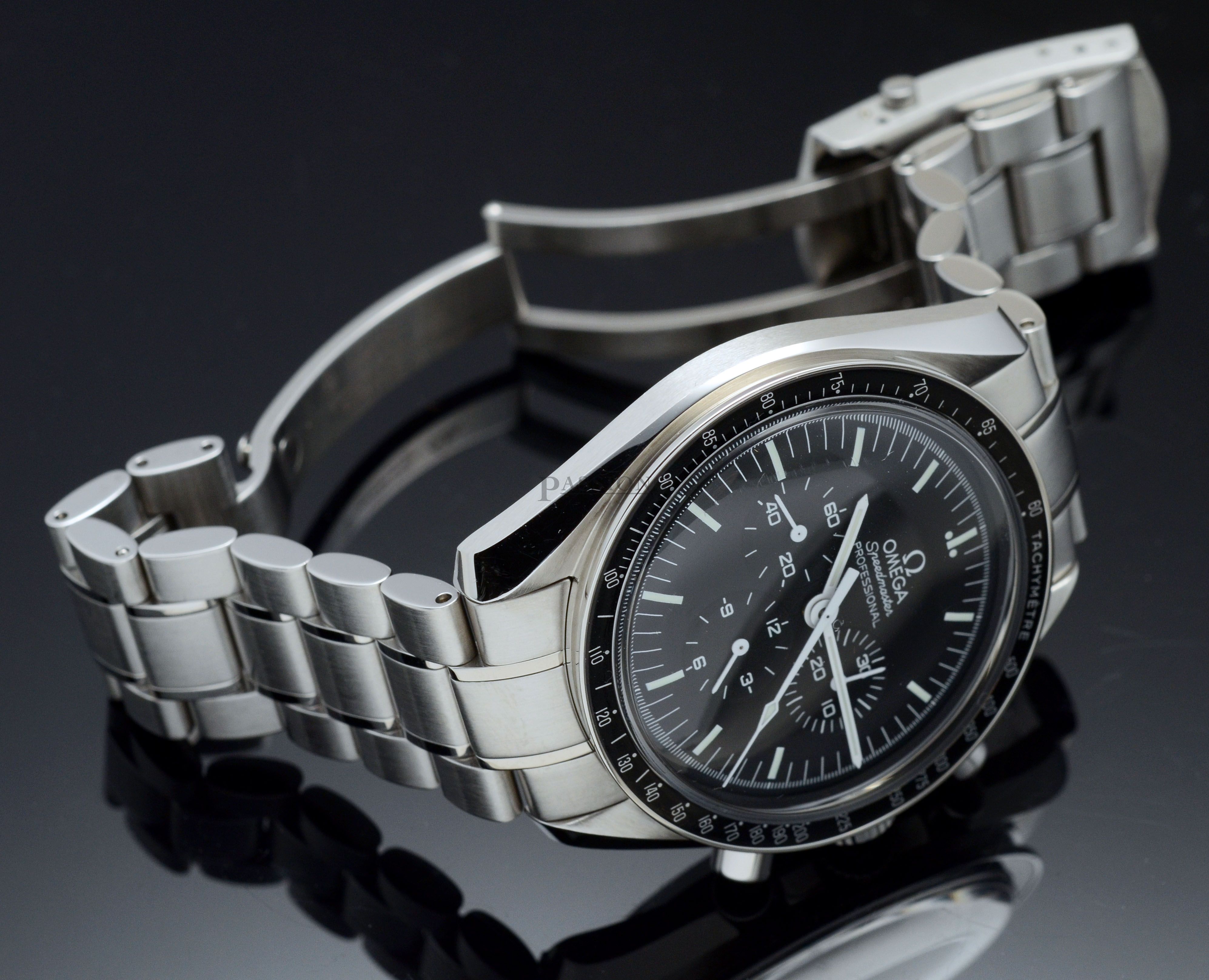 Omega 42mm Speedmaster Professional Moonwatch Ref.35705000 Lemania Cal.1861 in Steel Passions Watch Exchange Singapore s Premier Pre owned Watch Dealer