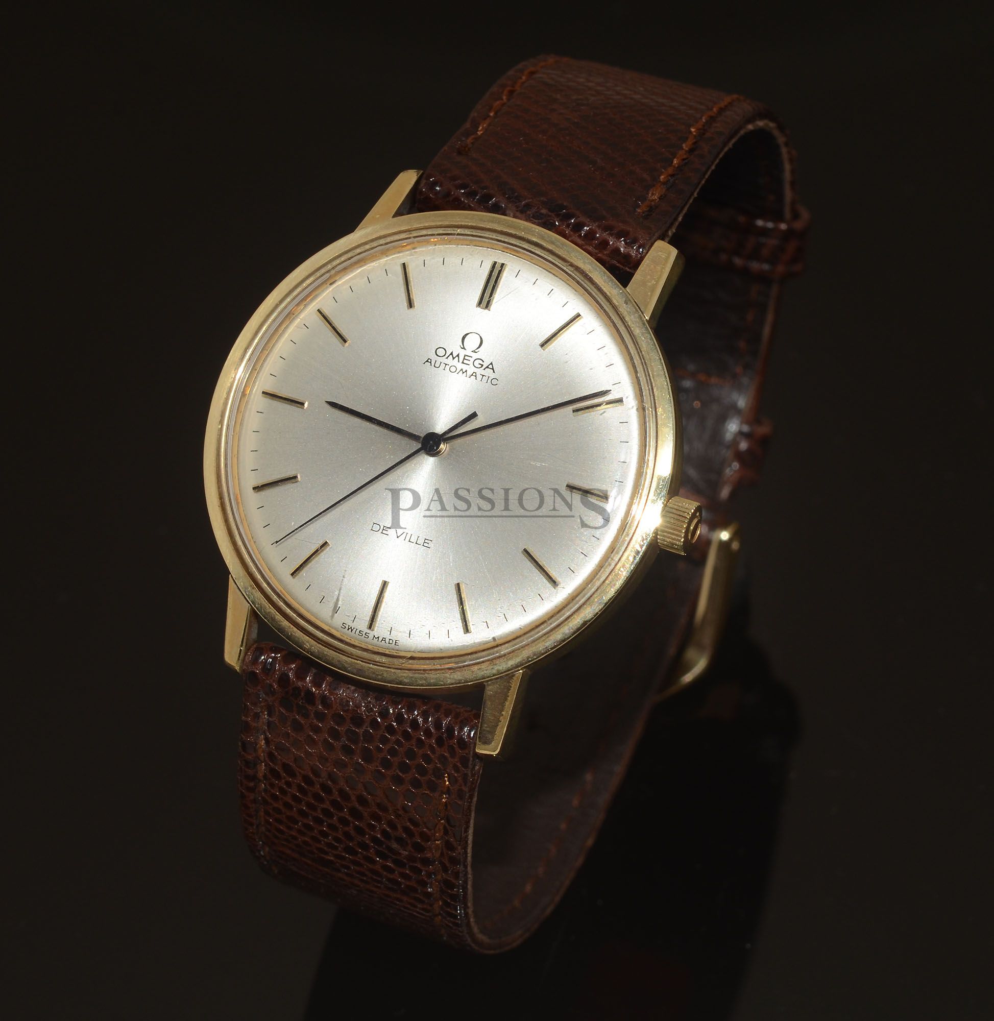 C.1966 vintage Omega DeVille 34mm 165008 automatic in yellow gold ...